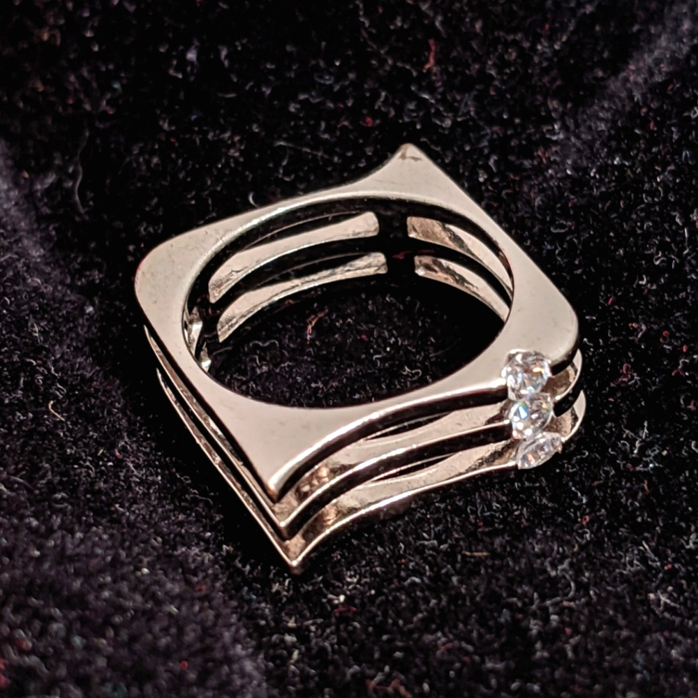 Hurricane stainless steel ring